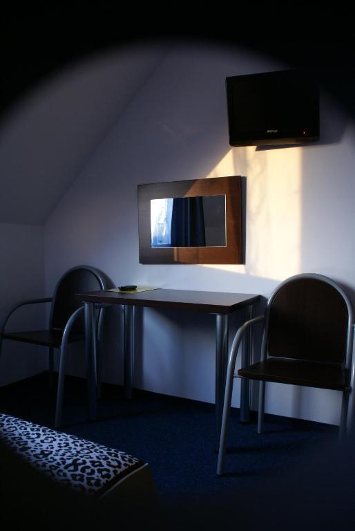 Hotelik Pod Baranami Siechnice Buitenkant foto