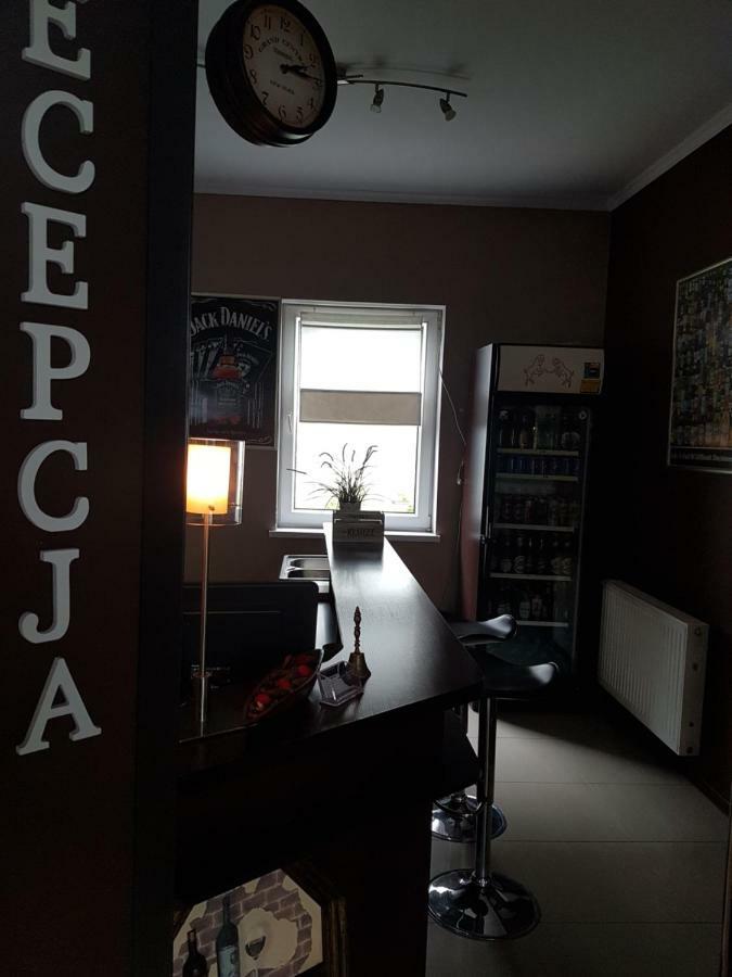 Hotelik Pod Baranami Siechnice Buitenkant foto