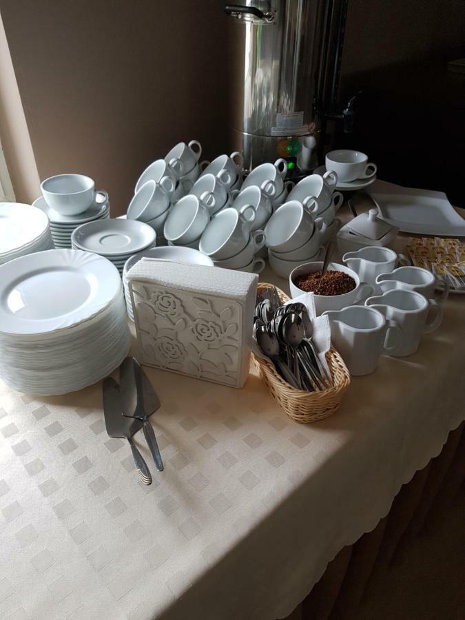 Hotelik Pod Baranami Siechnice Buitenkant foto